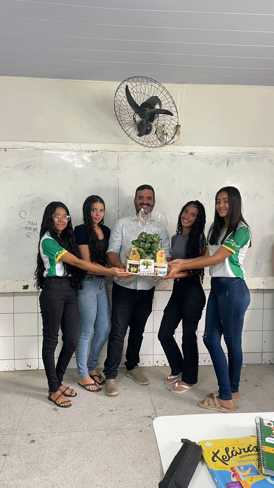 PROJETO “POUPADORES DO FUTURO” LEVA EDUCAÇÃO FINANCEIRA À ESCOLA SEBASTIÃO TIAGO DURANTE A 13ª SEMANA ENEF