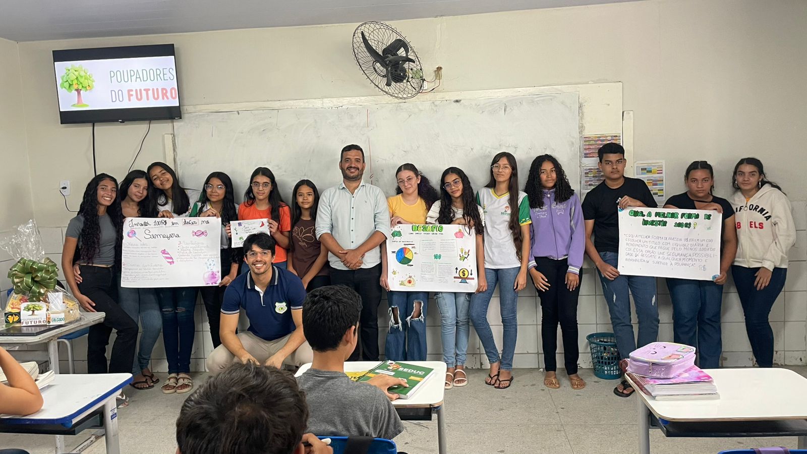 PROJETO “POUPADORES DO FUTURO” LEVA EDUCAÇÃO FINANCEIRA À ESCOLA SEBASTIÃO TIAGO DURANTE A 13ª SEMANA ENEF