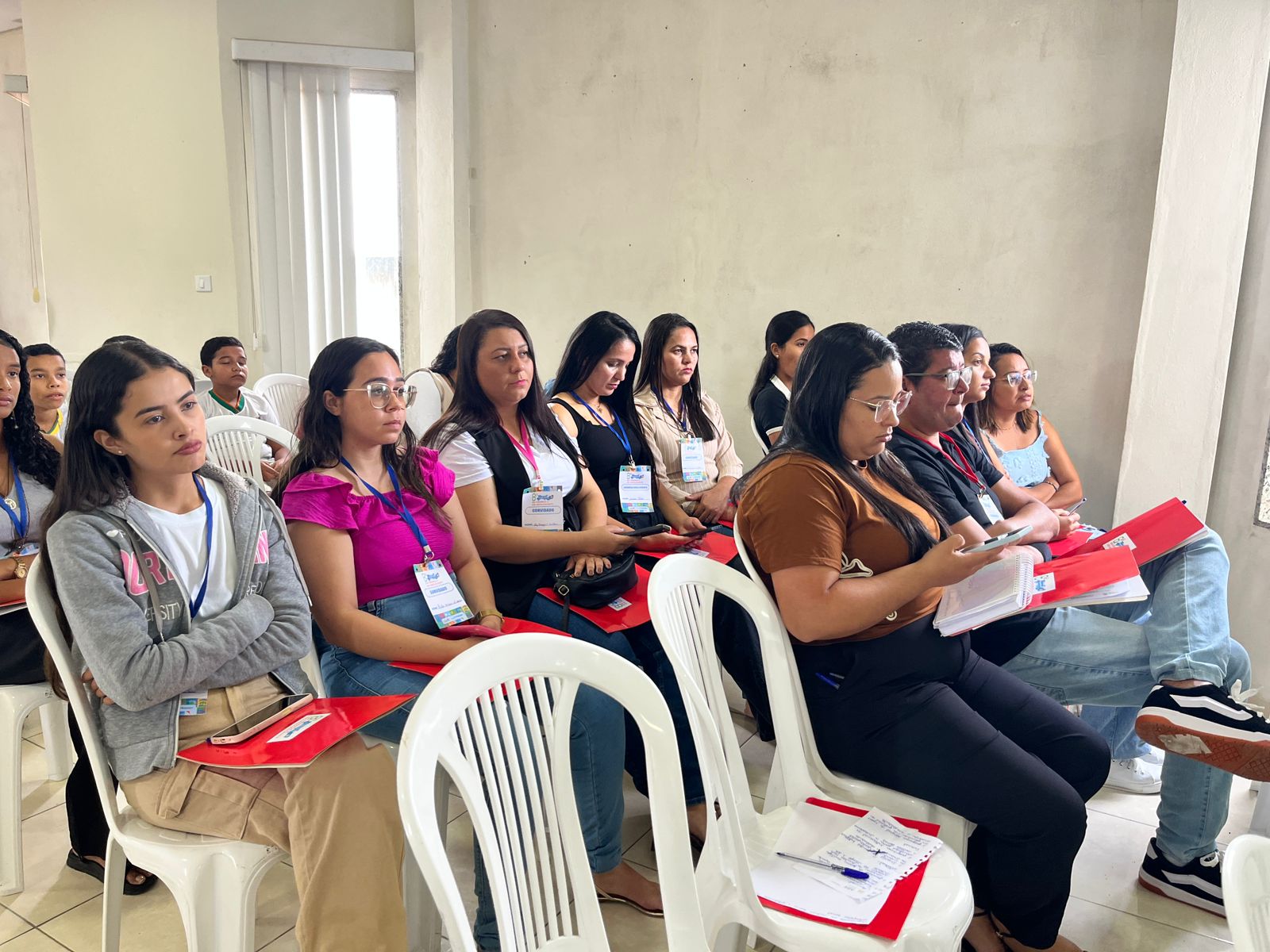 8ª CONFERÊNCIA MUNICIPAL REFORÇA COMPROMISSO COM OS DIREITOS DAS CRIANÇAS E ADOLESCENTES EM CALÇADO