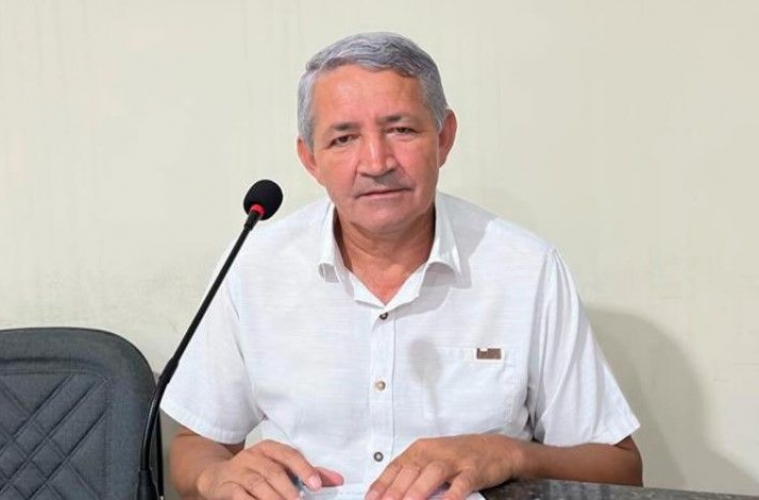 Calçado entrega novos fardamentos aos trabalhadores da limpeza urbana
