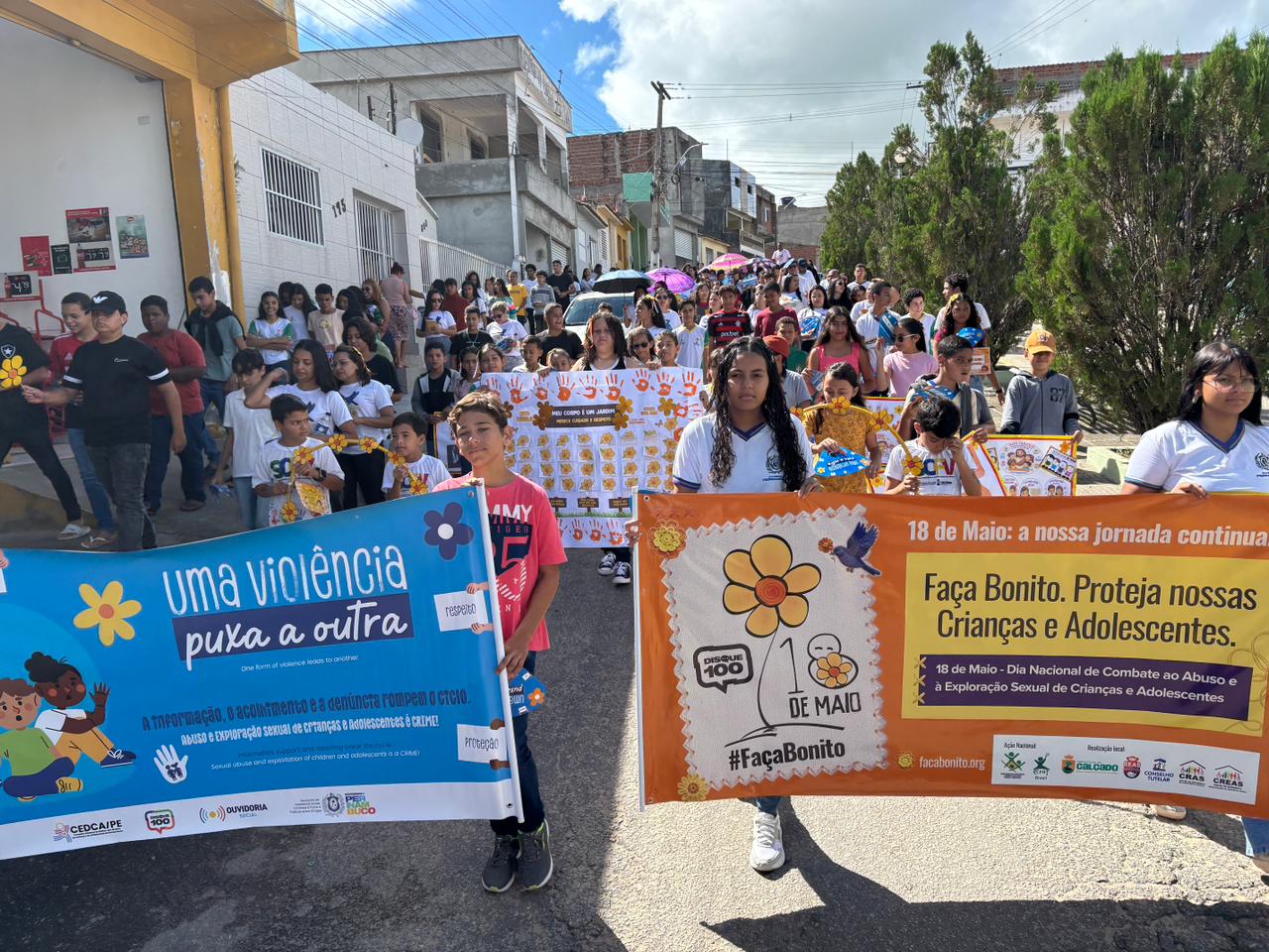 HOJE É DIA DE PROTEGER: CALÇADO REALIZA CAMINHADA PELA CONSCIENTIZAÇÃO.